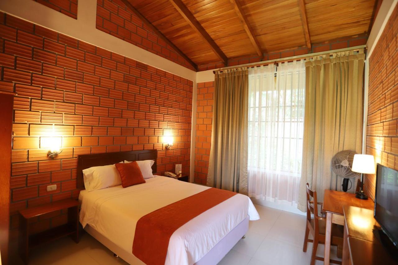 Altavista Casahotel - Asociado Casa Andina Moyobamba Buitenkant foto