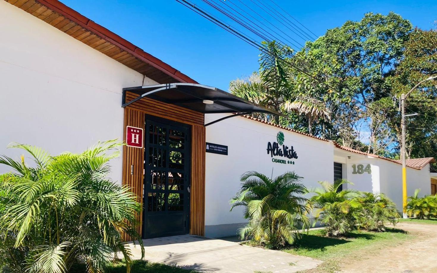 Altavista Casahotel - Asociado Casa Andina Moyobamba Buitenkant foto