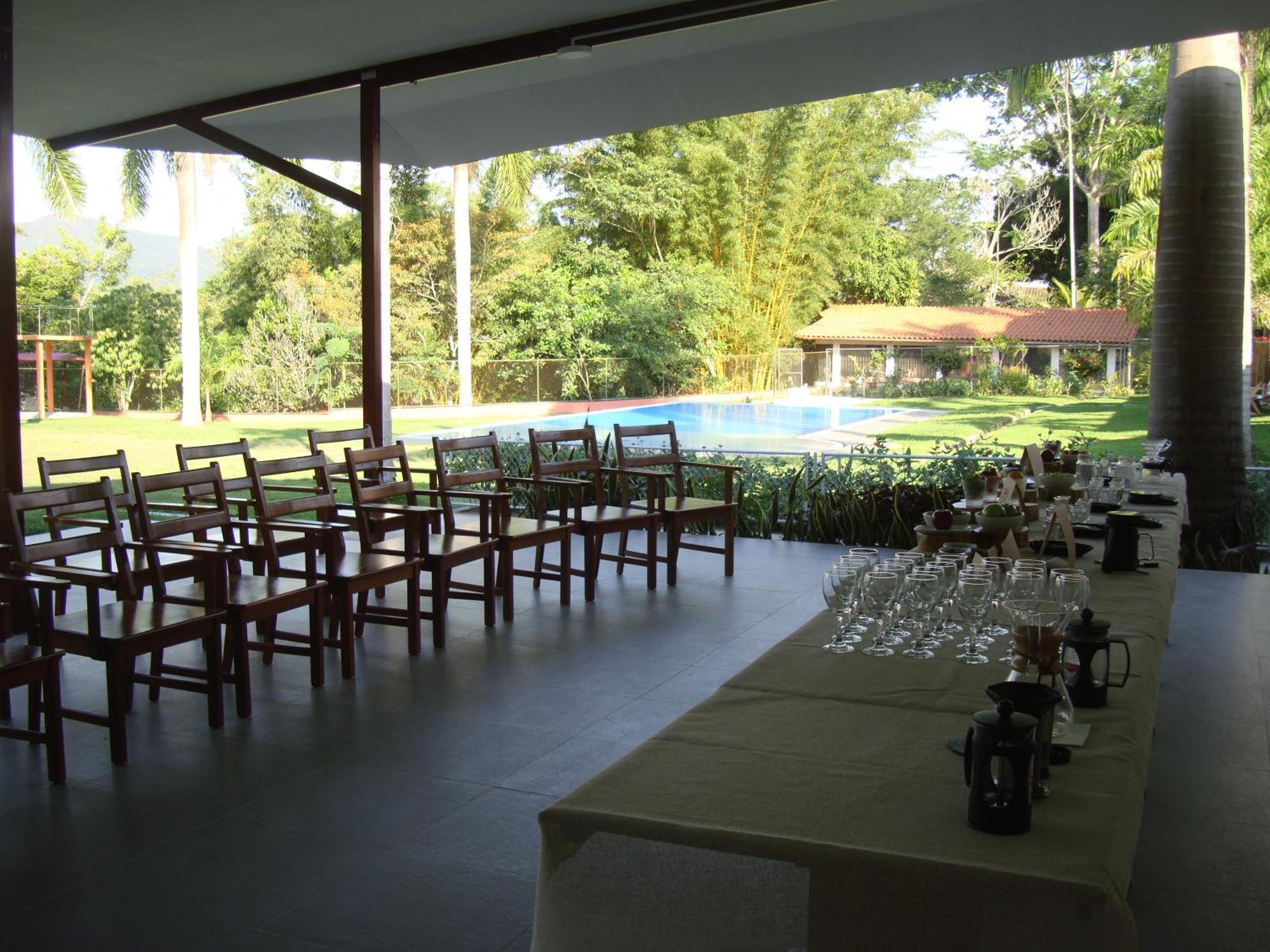 Altavista Casahotel - Asociado Casa Andina Moyobamba Buitenkant foto